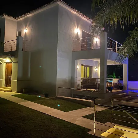 Villa Blue Moon