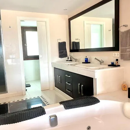 Blue Moon * מארבלה